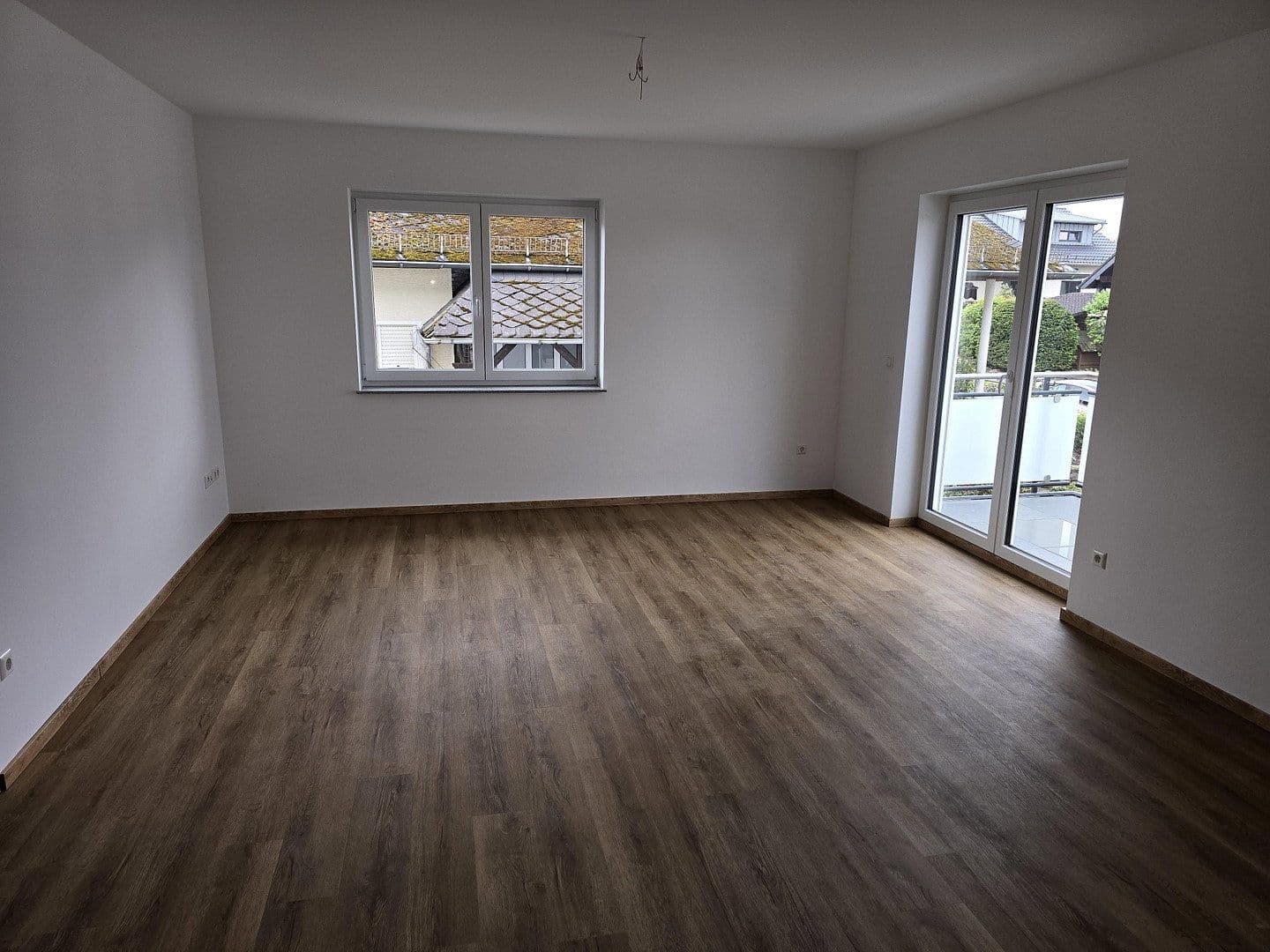 Prenájom bytu 3-izbový 95 m², Buchenstraße 14, Emmelshausen, Porýnie-Falcko Prenájom bytu 3-izbový 95 m², Buchenstraße 14, Emmelshausen, Porýnie-Falcko