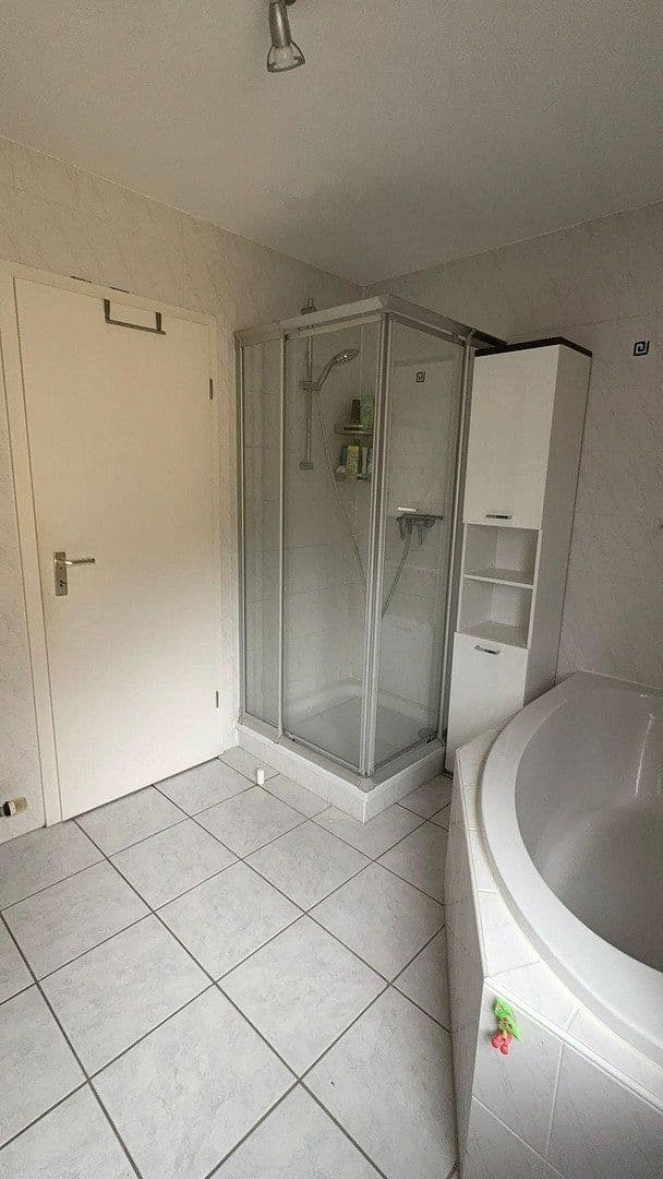 Prenájom domu 95 m², pozemok 151 m², Jahnstraße 13b, Jugenheim in Rheinhessen, Porýnie-Falcko Prenájom domu 95 m², pozemok 151 m², Jahnstraße 13b, Jugenheim in Rheinhessen, Porýnie-Falcko