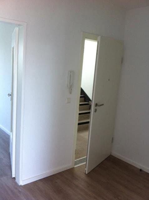 Prenájom bytu 1-izbový 56 m², Grunerstr. 70, Düsseldorf, Severné Porýnie - Westfálsko Prenájom bytu 1-izbový 56 m², Grunerstr. 70, Düsseldorf, Severné Porýnie - Westfálsko