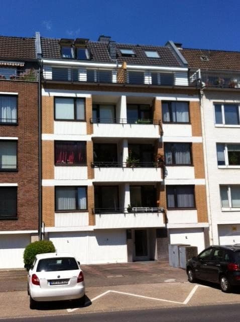 Prenájom bytu 1-izbový 56 m², Grunerstr. 70, Düsseldorf, Severné Porýnie - Westfálsko Prenájom bytu 1-izbový 56 m², Grunerstr. 70, Düsseldorf, Severné Porýnie - Westfálsko