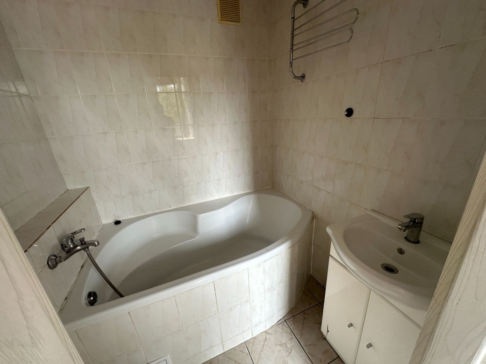 Predaj bytu 3-izbový 72 m², Energetiků, Třebíč, Kraj Vysočina Predaj bytu 3-izbový 72 m², Energetiků, Třebíč, Kraj Vysočina