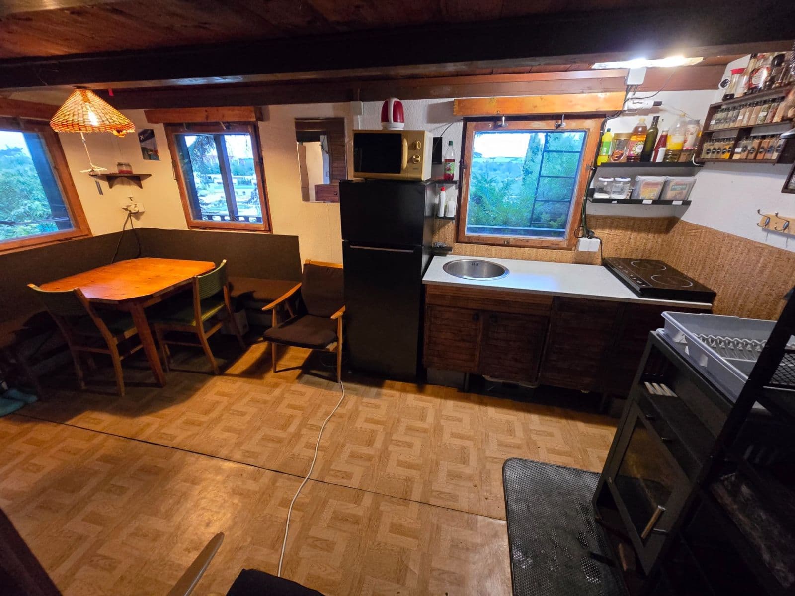 Predaj rekreačného objektu 16 m², pozemok 405 m², K Housličkám, Praha, Praha Predaj rekreačného objektu 16 m², pozemok 405 m², K Housličkám, Praha, Praha