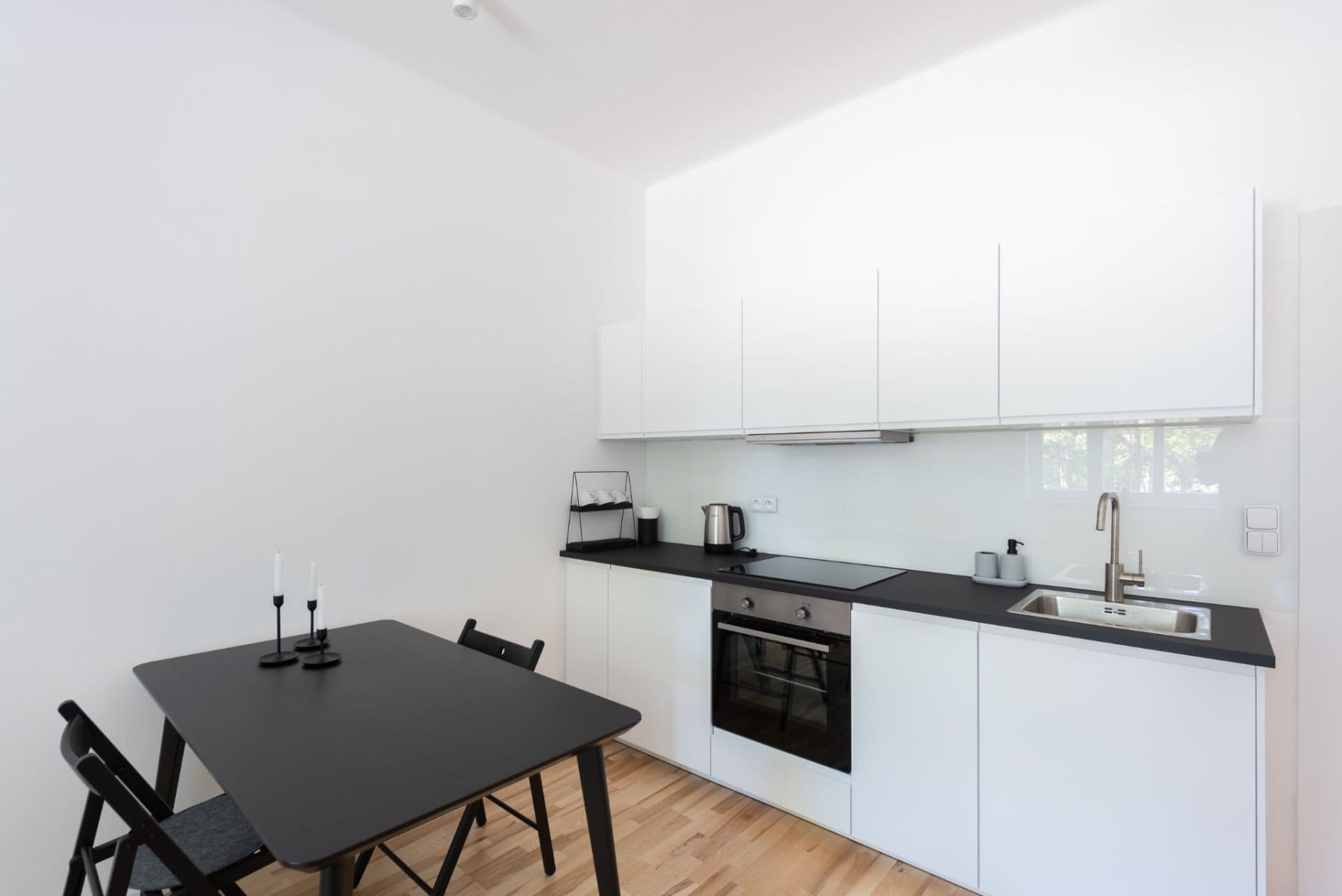 Prenájom bytu 2-izbový 40 m², náměstí Před Bateriemi, Praha, Praha Prenájom bytu 2-izbový 40 m², náměstí Před Bateriemi, Praha, Praha