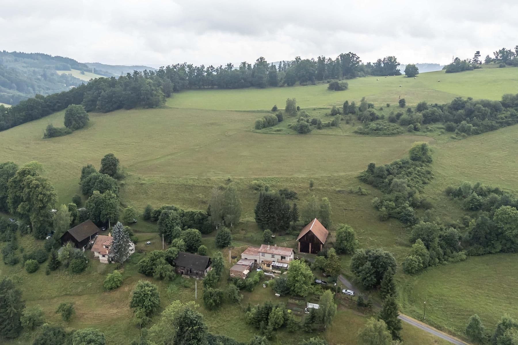Predaj pozemku 4.517 m², Slaná, Liberecký kraj Predaj pozemku 4.517 m², Slaná, Liberecký kraj