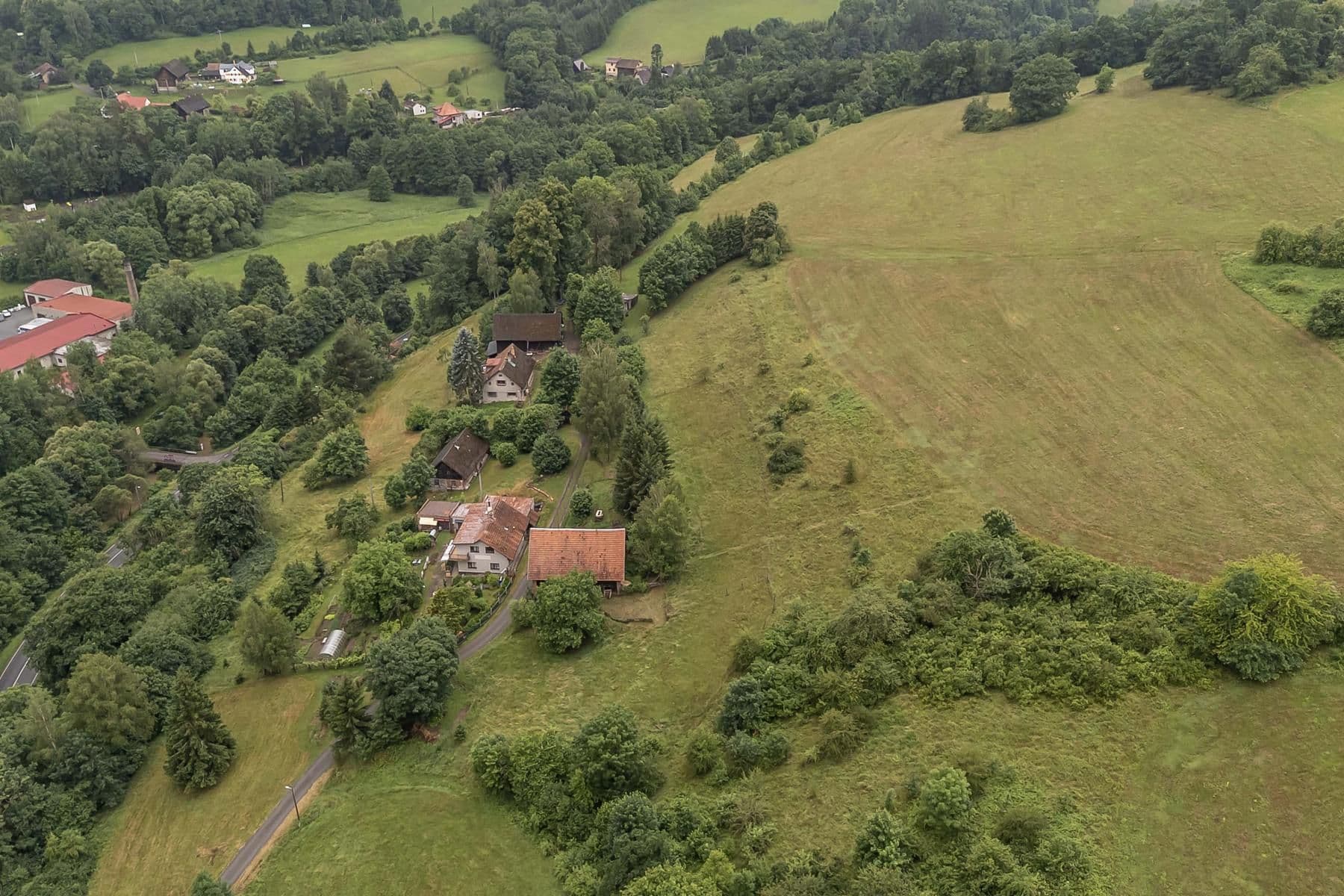 Predaj pozemku 4.517 m², Slaná, Liberecký kraj Predaj pozemku 4.517 m², Slaná, Liberecký kraj