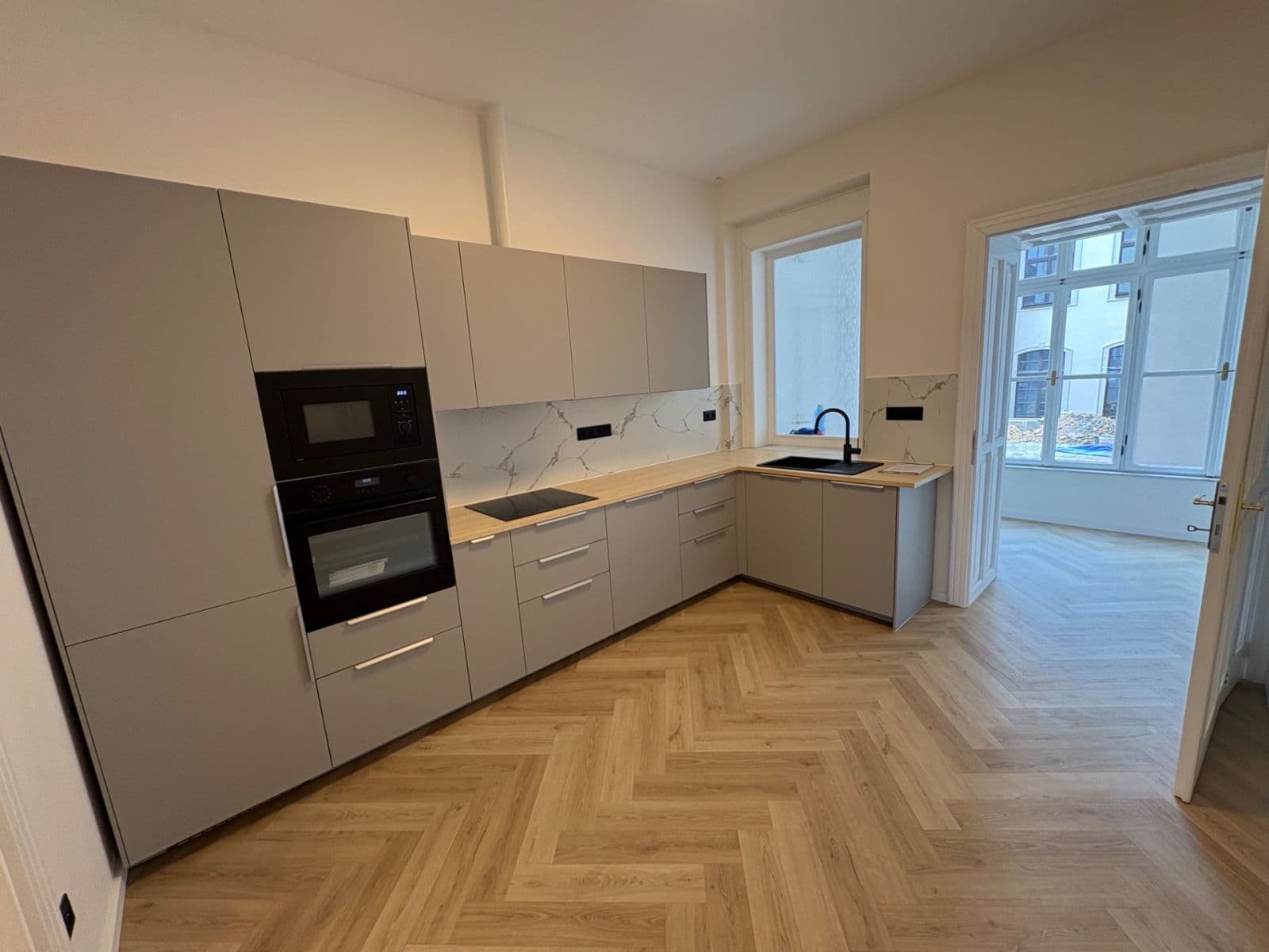 Prenájom bytu 1-izbový 42 m², Šmeralova, Praha, Praha Prenájom bytu 1-izbový 42 m², Šmeralova, Praha, Praha