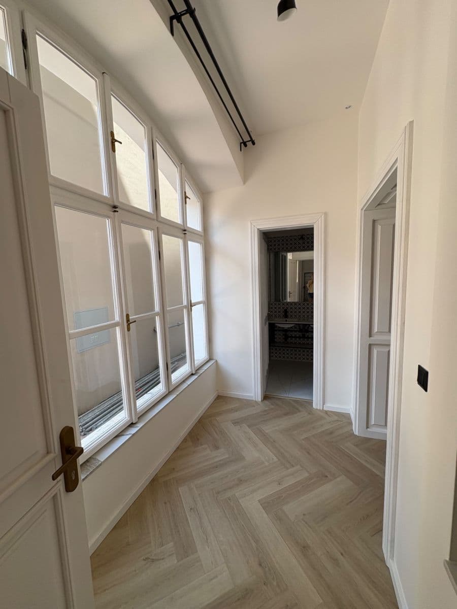 Prenájom bytu 1-izbový 42 m², Šmeralova, Praha, Praha Prenájom bytu 1-izbový 42 m², Šmeralova, Praha, Praha
