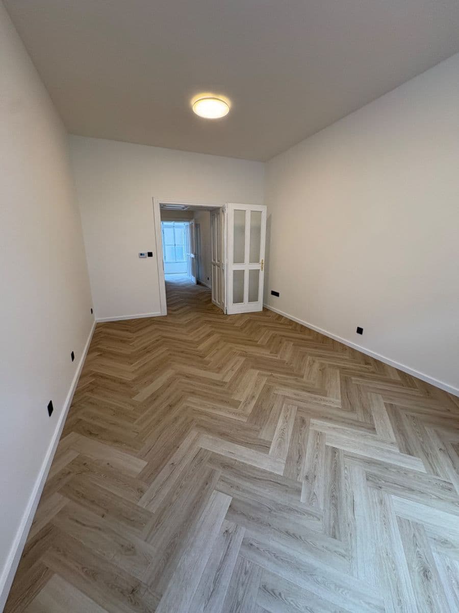 Prenájom bytu 1-izbový 42 m², Šmeralova, Praha, Praha Prenájom bytu 1-izbový 42 m², Šmeralova, Praha, Praha