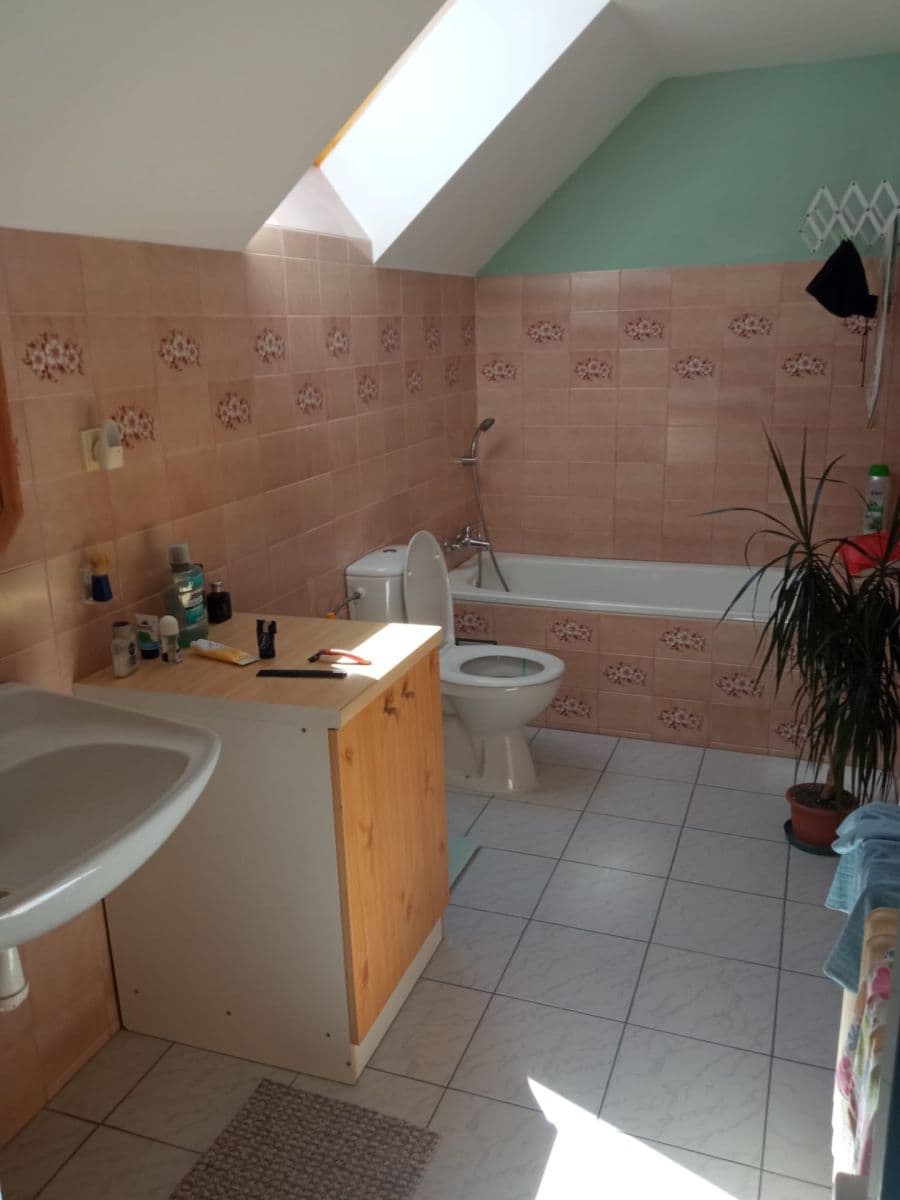 Predaj domu 180 m², pozemok 665 m², Lipová-lázně, Olomoucký kraj Predaj domu 180 m², pozemok 665 m², Lipová-lázně, Olomoucký kraj