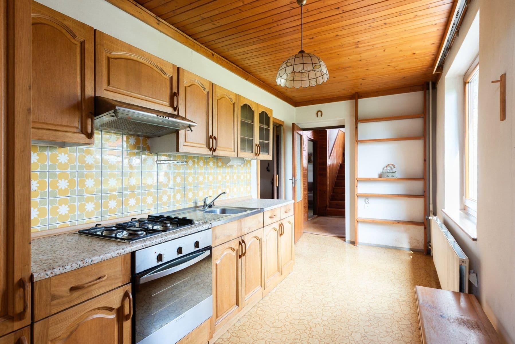 Predaj domu 260 m², pozemok 990 m², Jabloňová, Ledeč nad Sázavou, Kraj Vysočina Predaj domu 260 m², pozemok 990 m², Jabloňová, Ledeč nad Sázavou, Kraj Vysočina