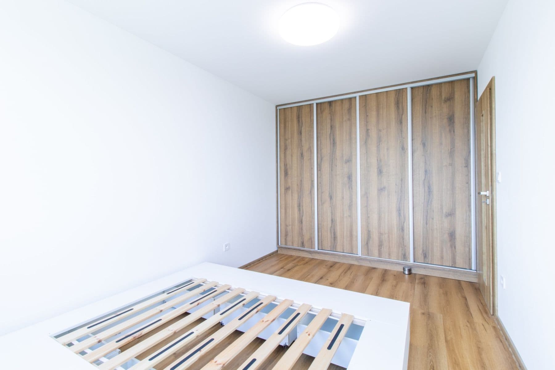 Prenájom bytu 3-izbový 65 m², Frýdlantská, Praha, Praha Prenájom bytu 3-izbový 65 m², Frýdlantská, Praha, Praha