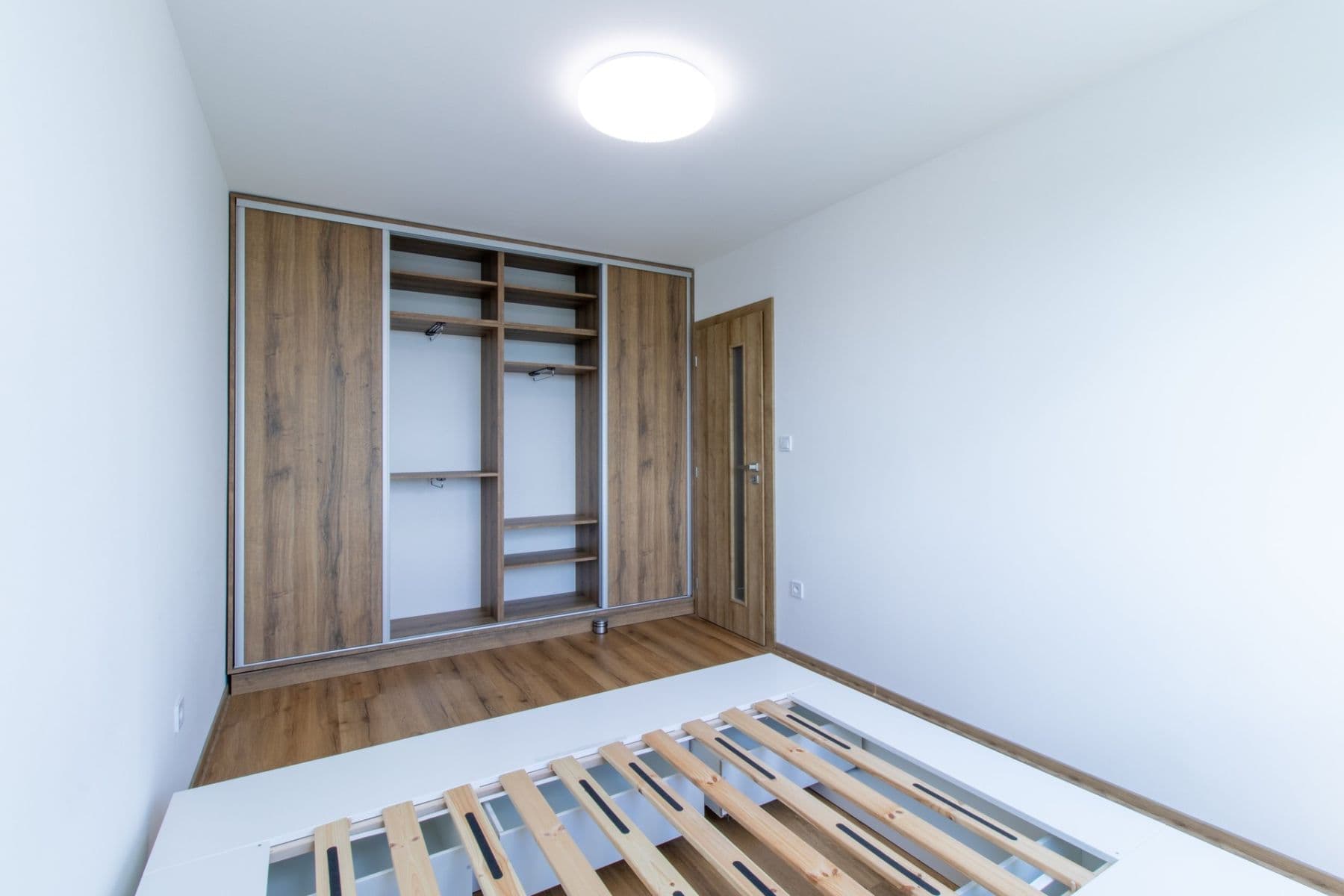 Prenájom bytu 3-izbový 65 m², Frýdlantská, Praha, Praha Prenájom bytu 3-izbový 65 m², Frýdlantská, Praha, Praha