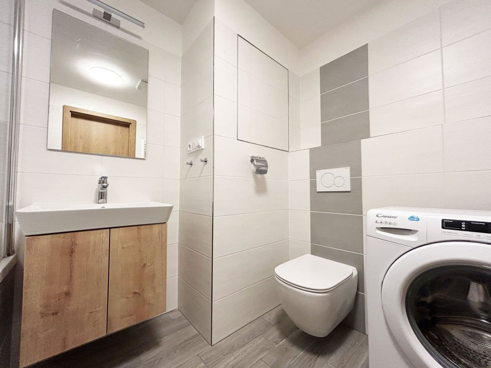 Prenájom bytu 2-izbový 51 m², Vrchlického, Poděbrady, Středočeský kraj Prenájom bytu 2-izbový 51 m², Vrchlického, Poděbrady, Středočeský kraj
