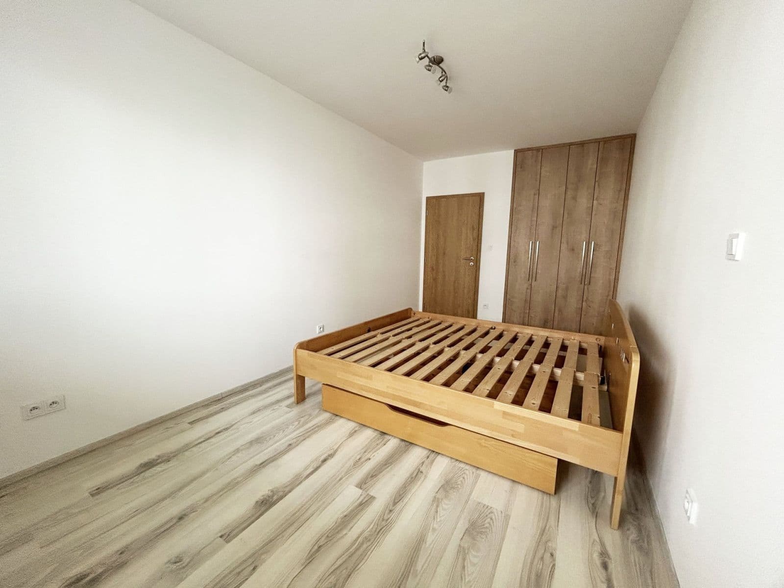 Prenájom bytu 2-izbový 51 m², Vrchlického, Poděbrady, Středočeský kraj Prenájom bytu 2-izbový 51 m², Vrchlického, Poděbrady, Středočeský kraj