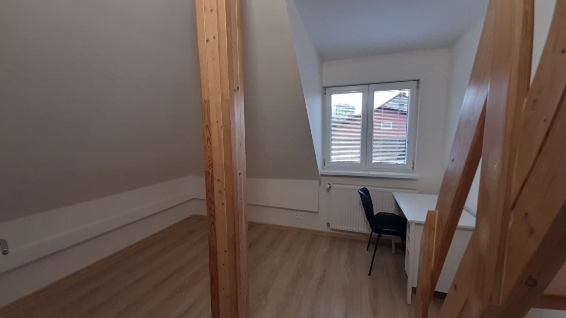 Prenájom bytu 3-izbový 80 m², U Stojanu, Praha, Praha Prenájom bytu 3-izbový 80 m², U Stojanu, Praha, Praha
