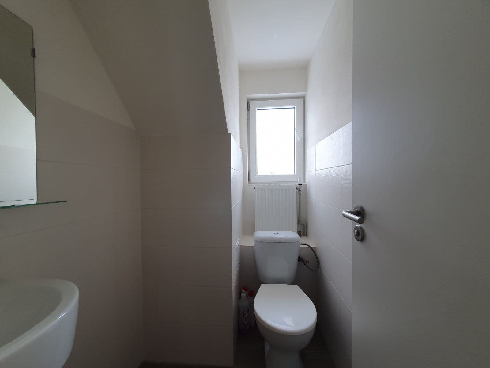 Prenájom bytu 3-izbový 80 m², U Stojanu, Praha, Praha Prenájom bytu 3-izbový 80 m², U Stojanu, Praha, Praha