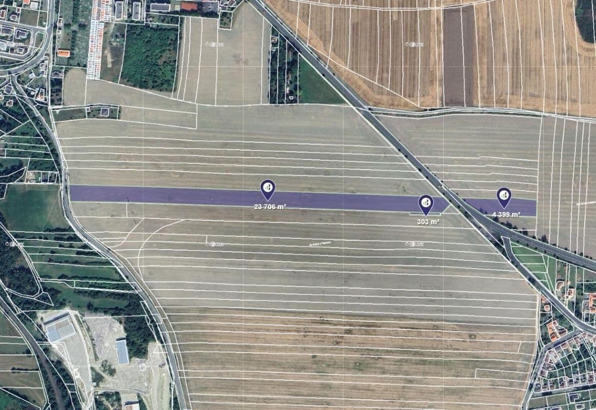 Predaj pozemku 104.695 m², Rynholec, Středočeský kraj Predaj pozemku 104.695 m², Rynholec, Středočeský kraj