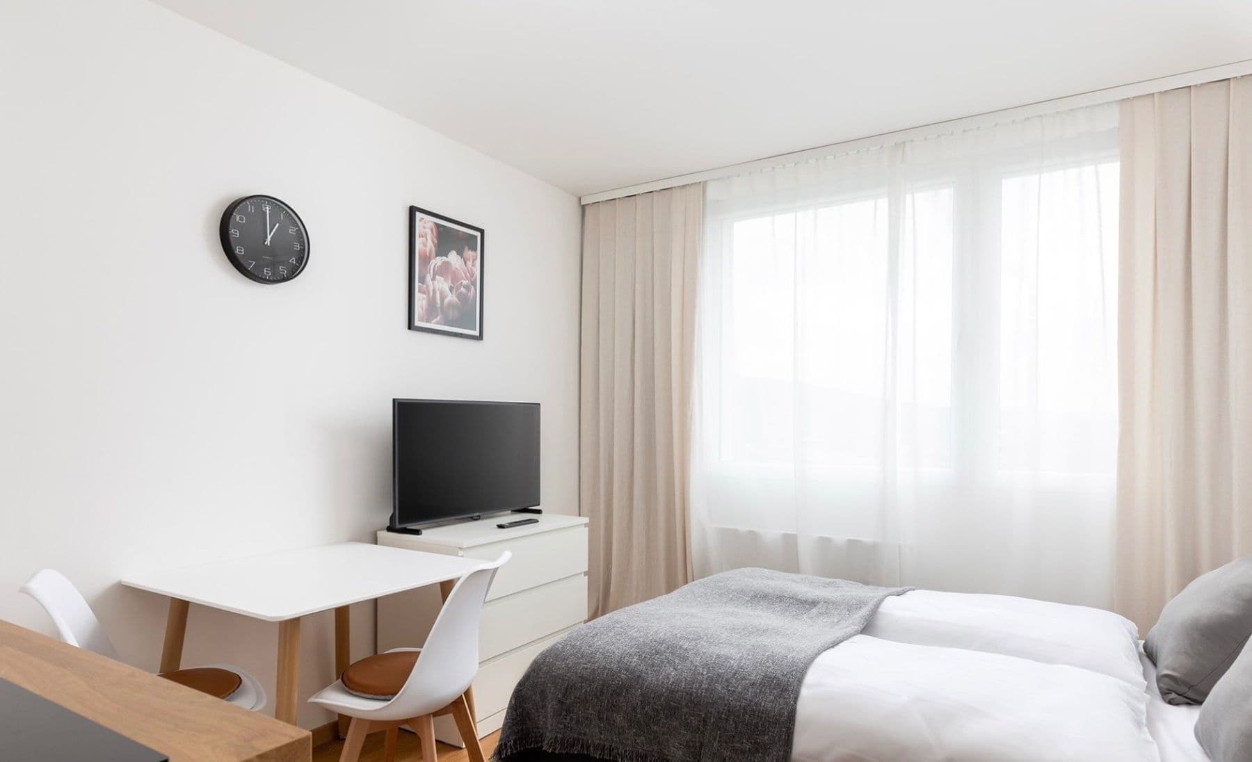 Prenájom bytu 1-izbový 32 m², Nerudova, Trmice, Ústecký kraj Prenájom bytu 1-izbový 32 m², Nerudova, Trmice, Ústecký kraj