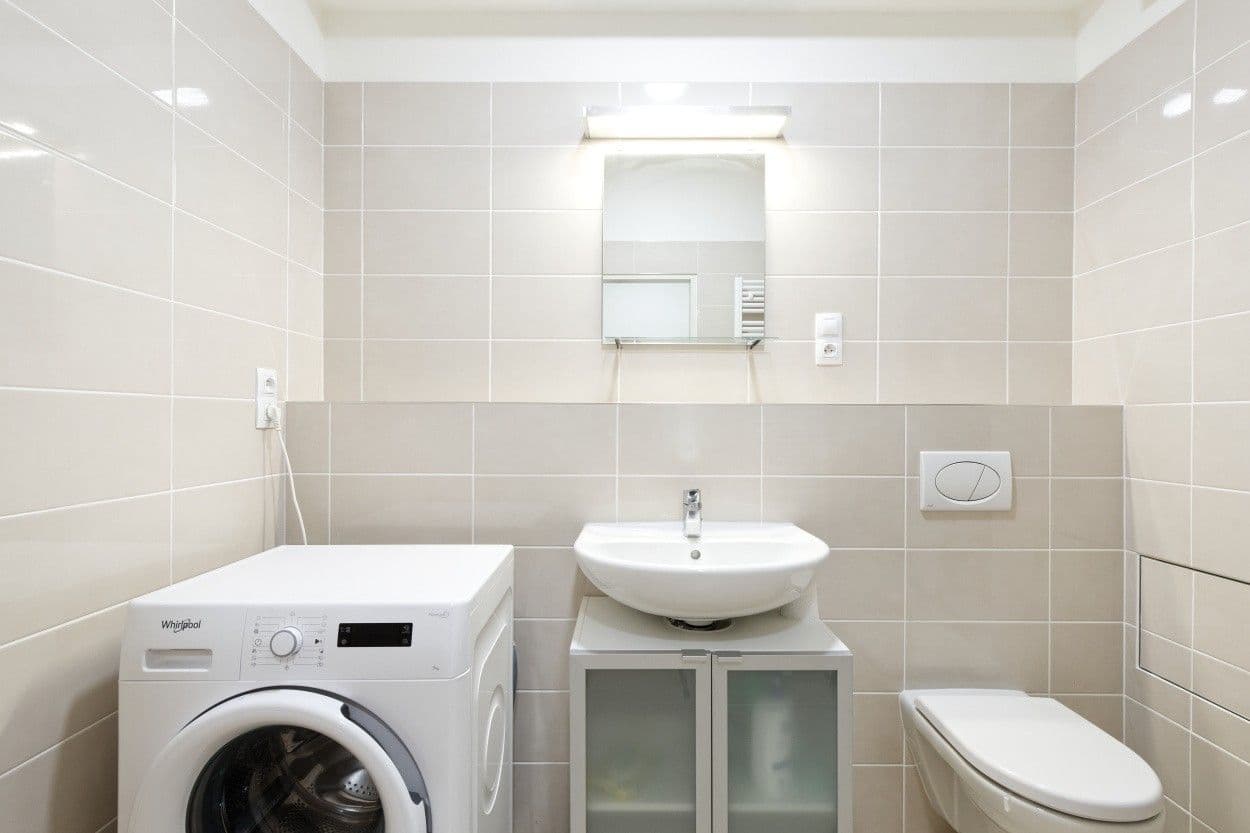 Prenájom bytu 1-izbový 30 m², Magisterská, Plzeň, Plzeňský kraj Prenájom bytu 1-izbový 30 m², Magisterská, Plzeň, Plzeňský kraj