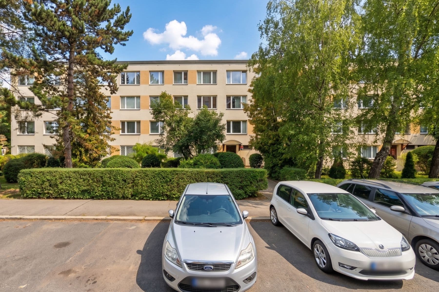 Predaj bytu 4-izbový 70 m², Pod Strání, Praha, Praha Predaj bytu 4-izbový 70 m², Pod Strání, Praha, Praha