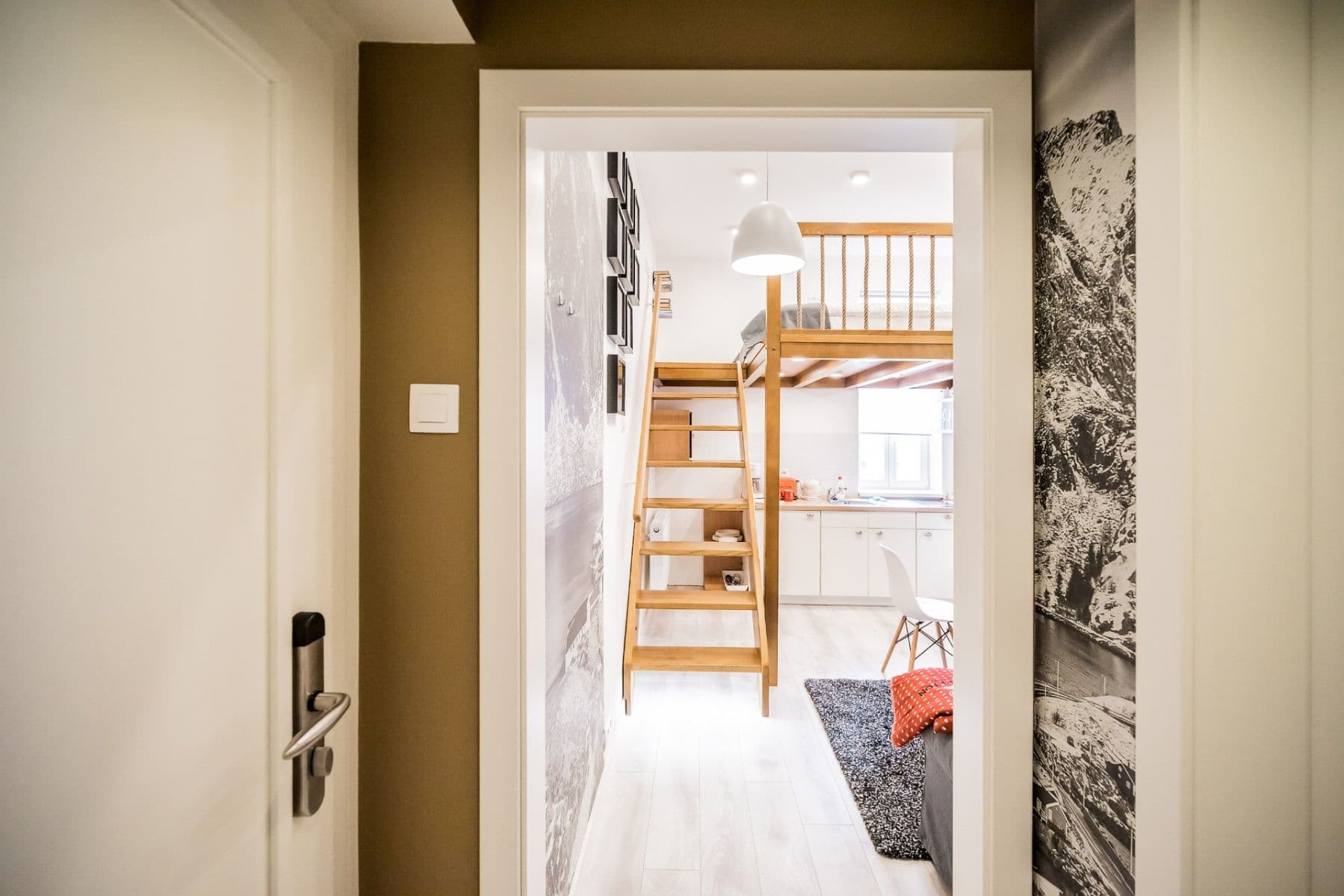 Prenájom bytu 1-izbový 17 m², Jaltská, Karlovy Vary, Karlovarský kraj Prenájom bytu 1-izbový 17 m², Jaltská, Karlovy Vary, Karlovarský kraj