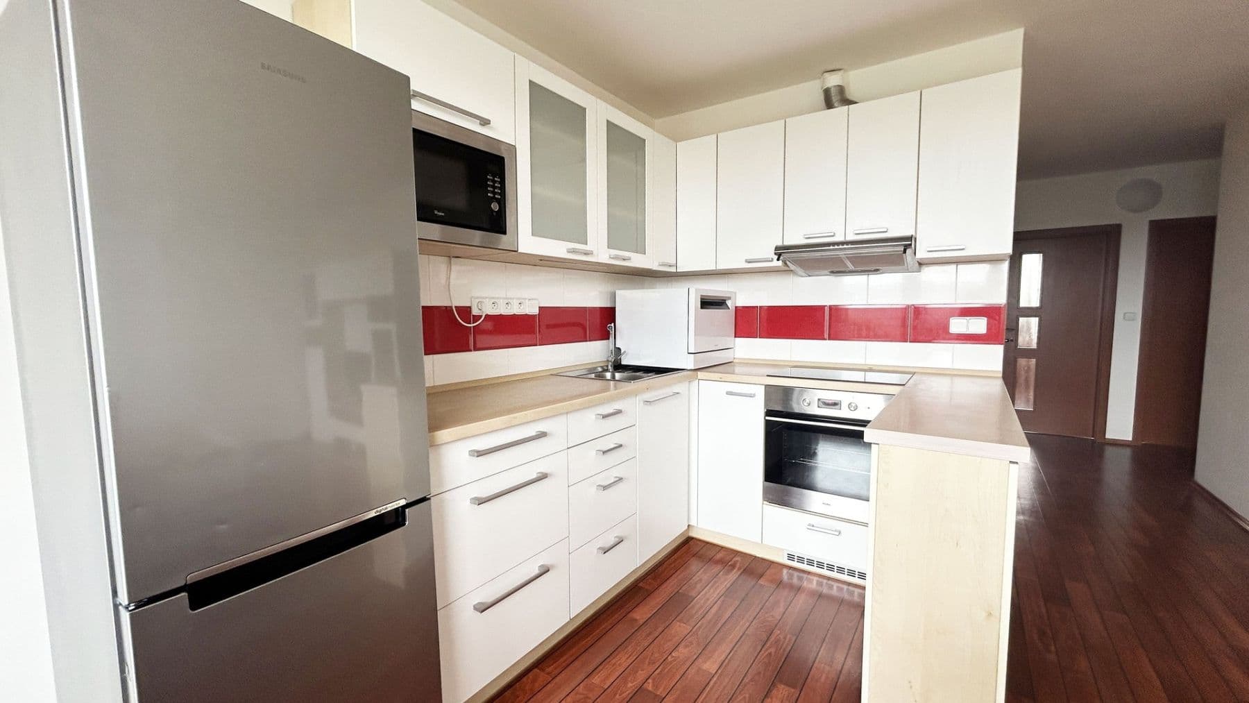 Prenájom bytu 3-izbový 66 m², Katovická, Praha, Praha Prenájom bytu 3-izbový 66 m², Katovická, Praha, Praha