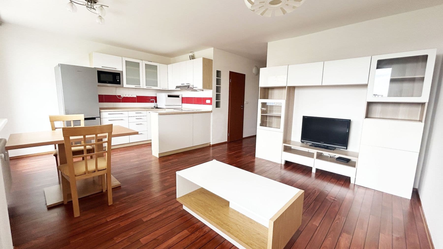 Prenájom bytu 3-izbový 66 m², Katovická, Praha, Praha Prenájom bytu 3-izbový 66 m², Katovická, Praha, Praha