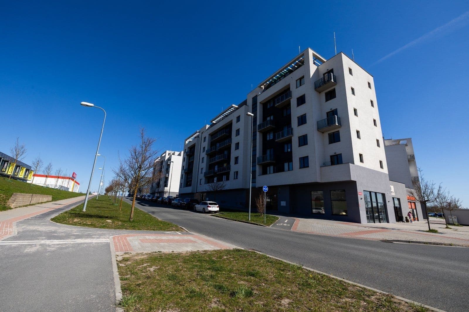 Prenájom nebytového priestoru 47 m², Technická, Plzeň, Plzeňský kraj Prenájom nebytového priestoru 47 m², Technická, Plzeň, Plzeňský kraj