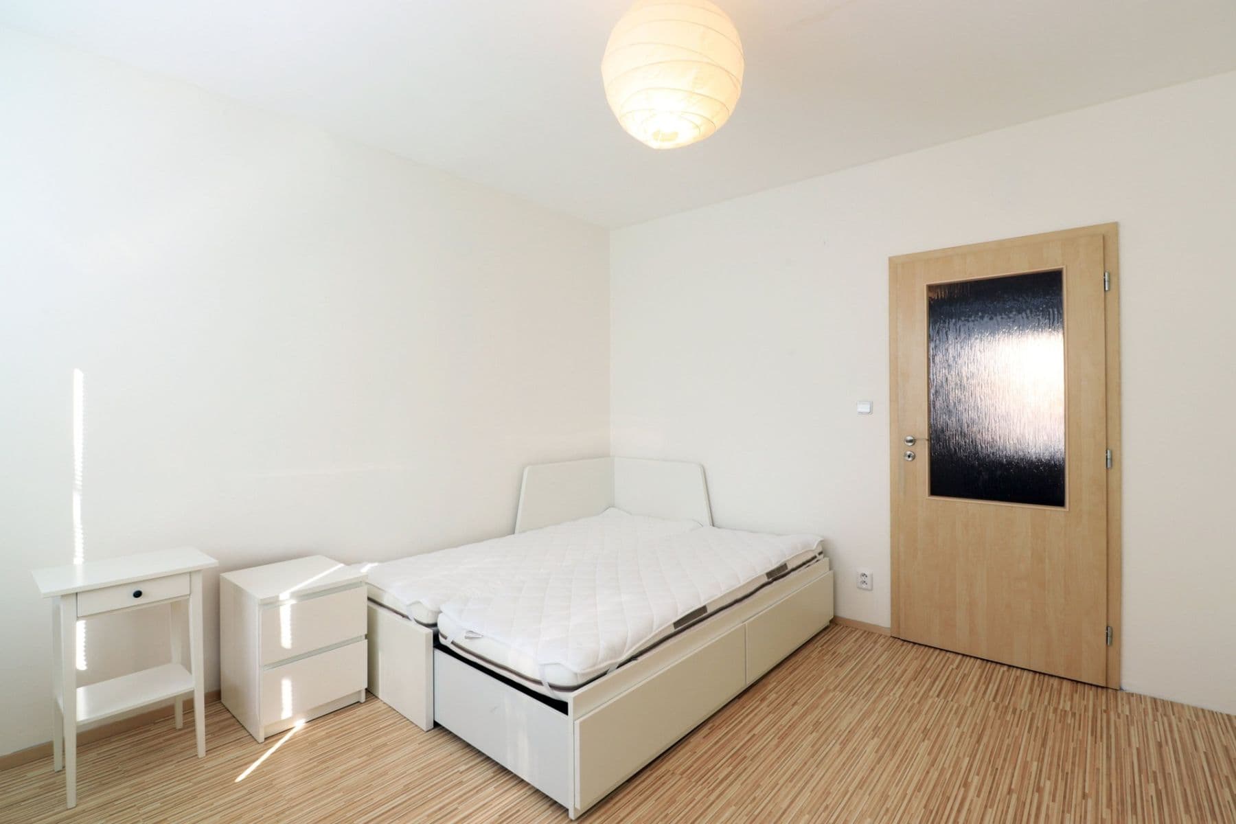 Prenájom bytu 3-izbový 70 m², Benkova, Praha, Praha Prenájom bytu 3-izbový 70 m², Benkova, Praha, Praha