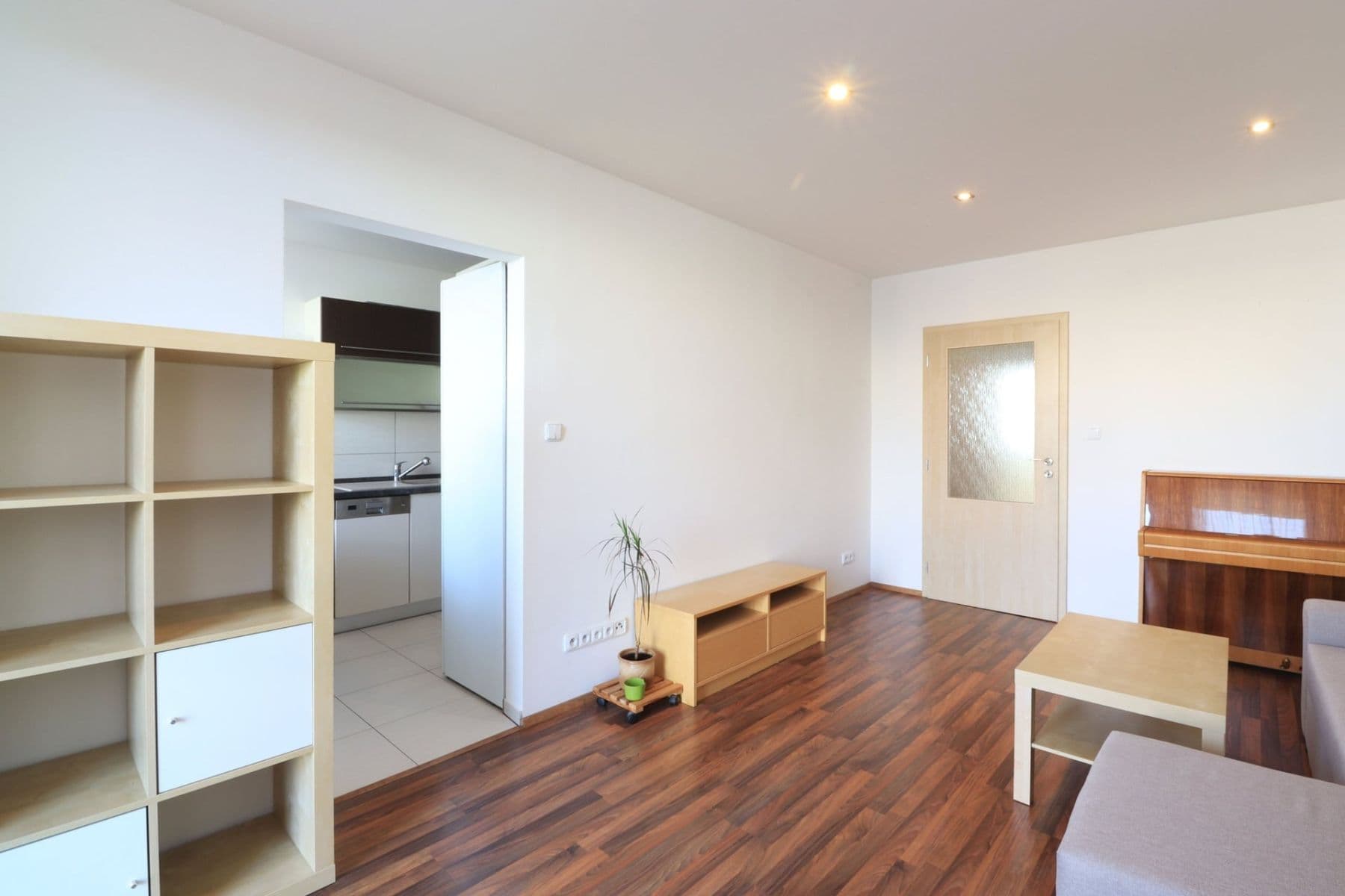Prenájom bytu 3-izbový 70 m², Benkova, Praha, Praha Prenájom bytu 3-izbový 70 m², Benkova, Praha, Praha