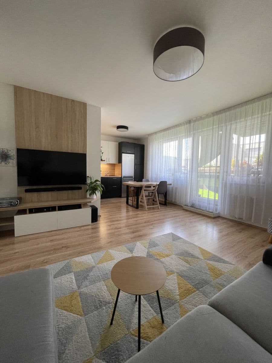Predaj bytu 3-izbový 83 m², V Zahrádkách, Praha, Praha Predaj bytu 3-izbový 83 m², V Zahrádkách, Praha, Praha