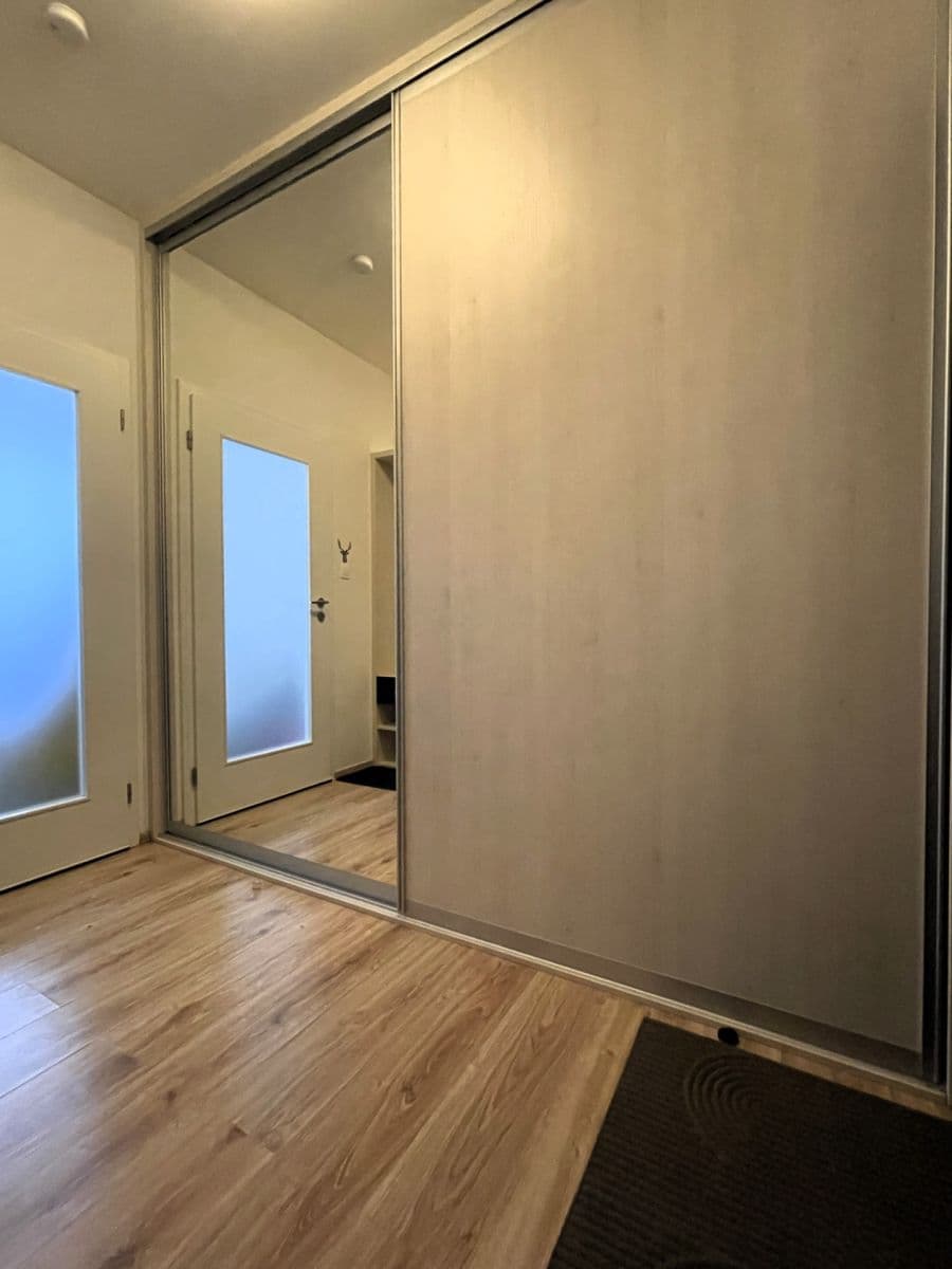 Predaj bytu 3-izbový 83 m², V Zahrádkách, Praha, Praha Predaj bytu 3-izbový 83 m², V Zahrádkách, Praha, Praha