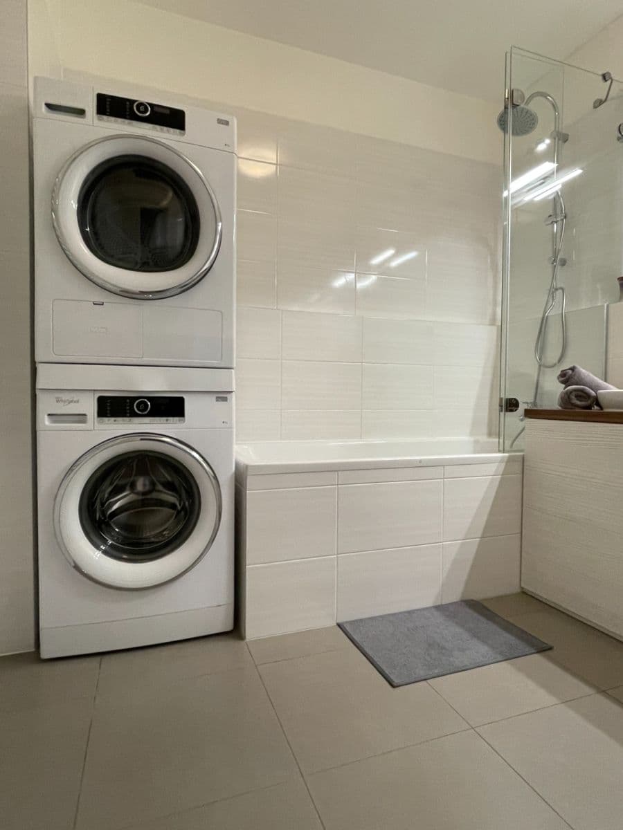 Predaj bytu 3-izbový 83 m², V Zahrádkách, Praha, Praha Predaj bytu 3-izbový 83 m², V Zahrádkách, Praha, Praha