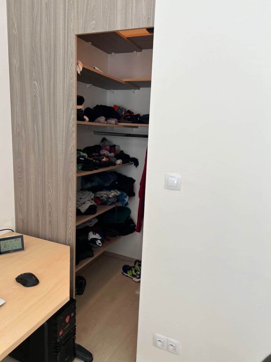 Predaj bytu 2-izbový 57 m², Hlučkova, Praha, Praha Predaj bytu 2-izbový 57 m², Hlučkova, Praha, Praha