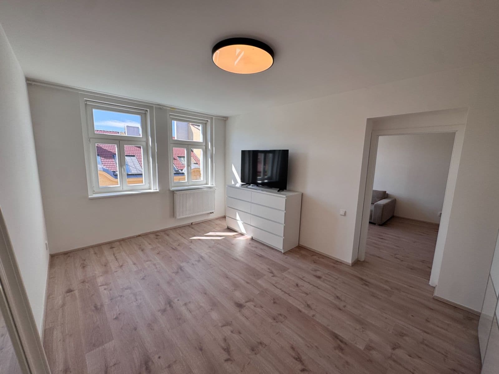 Prenájom bytu 3-izbový 92 m², Jana Zajíce, Praha, Praha Prenájom bytu 3-izbový 92 m², Jana Zajíce, Praha, Praha