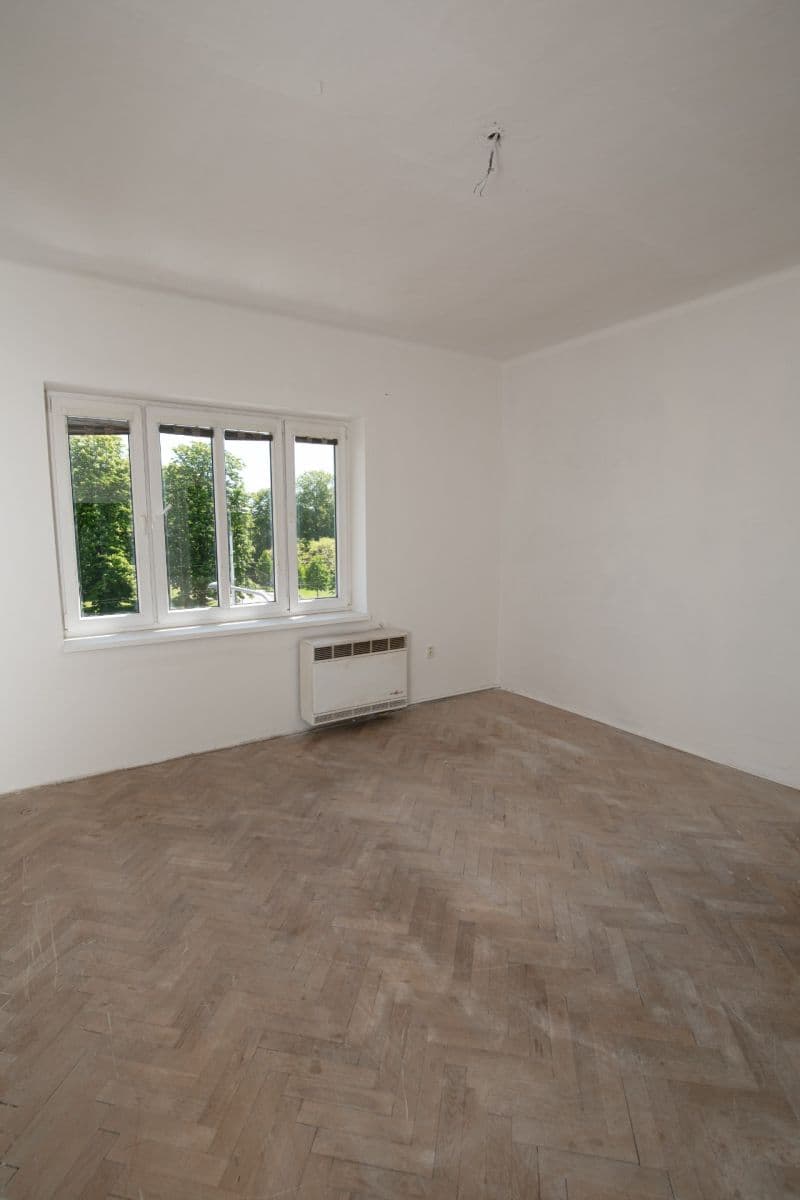 Predaj bytu 2-izbový 54 m², Zborovské náměstí, Pardubice, Pardubický kraj Predaj bytu 2-izbový 54 m², Zborovské náměstí, Pardubice, Pardubický kraj