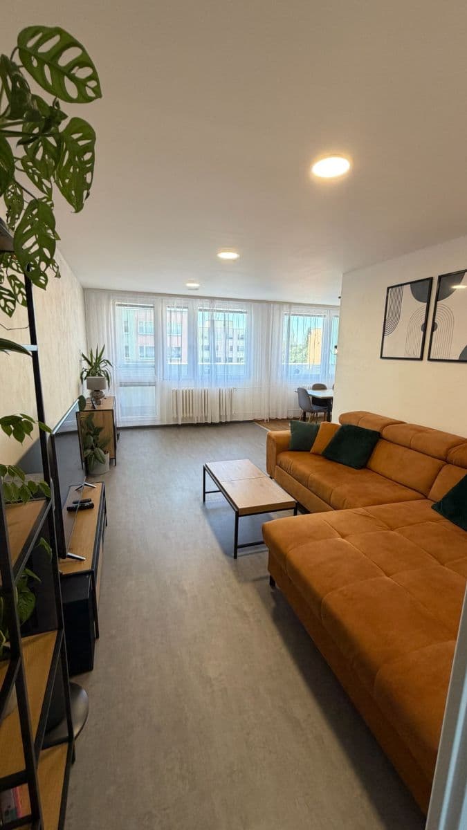 Predaj bytu 3-izbový 68 m², Rimavské Soboty, Kolín, Středočeský kraj Predaj bytu 3-izbový 68 m², Rimavské Soboty, Kolín, Středočeský kraj