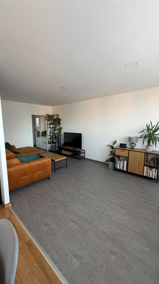 Predaj bytu 3-izbový 68 m², Rimavské Soboty, Kolín, Středočeský kraj Predaj bytu 3-izbový 68 m², Rimavské Soboty, Kolín, Středočeský kraj