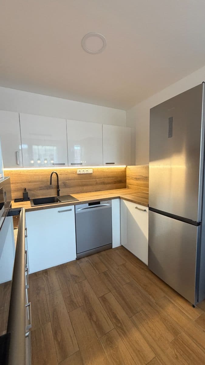 Predaj bytu 3-izbový 68 m², Rimavské Soboty, Kolín, Středočeský kraj Predaj bytu 3-izbový 68 m², Rimavské Soboty, Kolín, Středočeský kraj