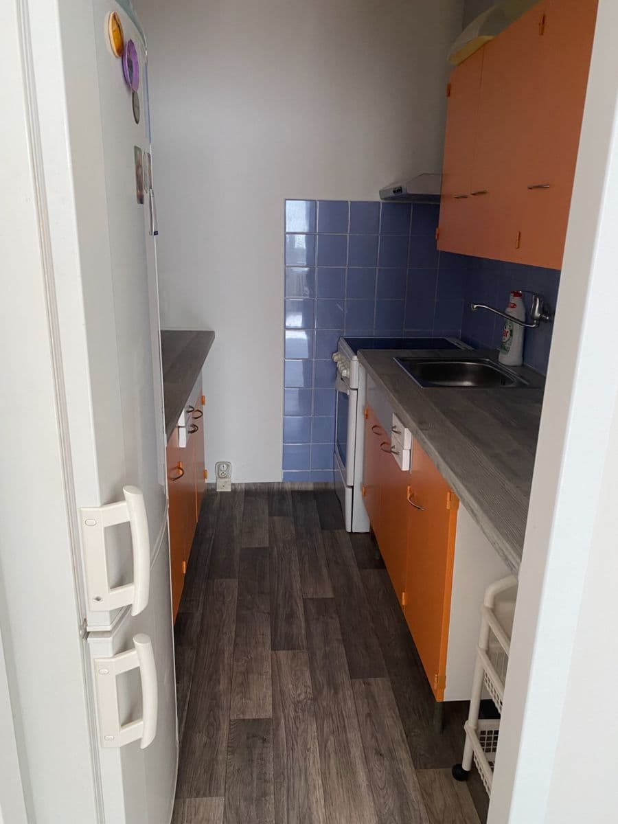 Prenájom bytu 2-izbový 43 m², Famfulíkova, Praha, Praha Prenájom bytu 2-izbový 43 m², Famfulíkova, Praha, Praha