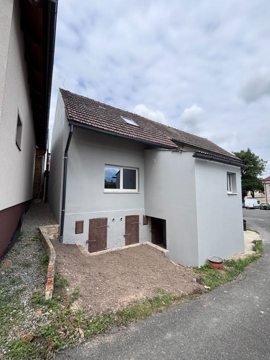 Predaj domu 130 m², pozemok 117 m², Senec, Středočeský kraj Predaj domu 130 m², pozemok 117 m², Senec, Středočeský kraj