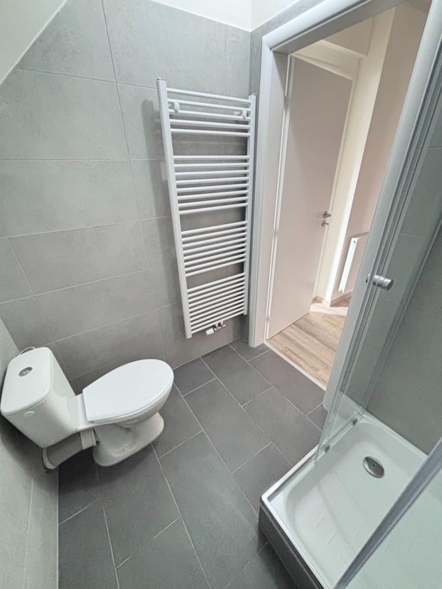 Predaj domu 130 m², pozemok 117 m², Senec, Středočeský kraj Predaj domu 130 m², pozemok 117 m², Senec, Středočeský kraj