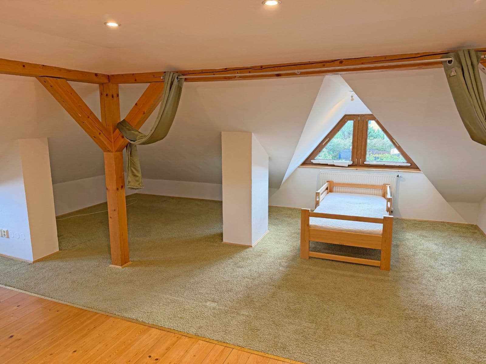 Predaj domu 180 m², pozemok 900 m², Zhoř, Kraj Vysočina Predaj domu 180 m², pozemok 900 m², Zhoř, Kraj Vysočina