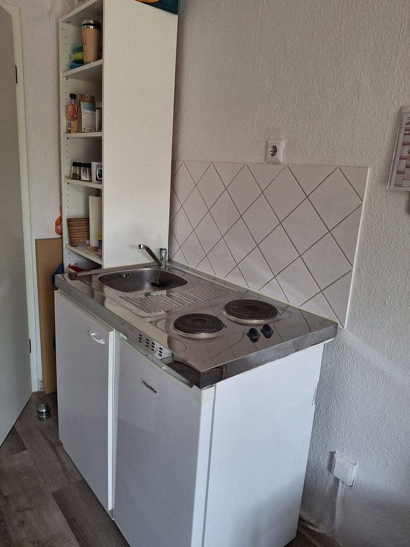 Prenájom bytu 1-izbový 17 m², R7, Mannheim, Bádensko-Wurttembersko Prenájom bytu 1-izbový 17 m², R7, Mannheim, Bádensko-Wurttembersko