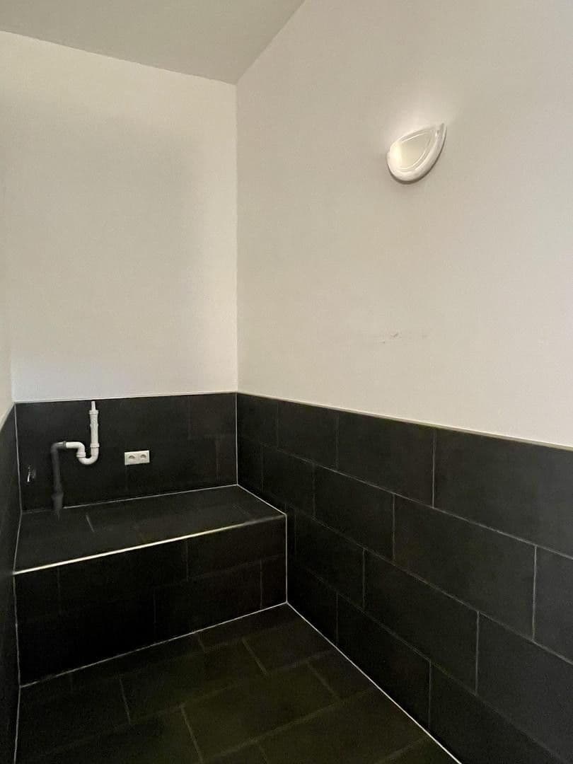 Prenájom bytu 3-izbový 90 m², Aachen, Severné Porýnie - Westfálsko Prenájom bytu 3-izbový 90 m², Aachen, Severné Porýnie - Westfálsko