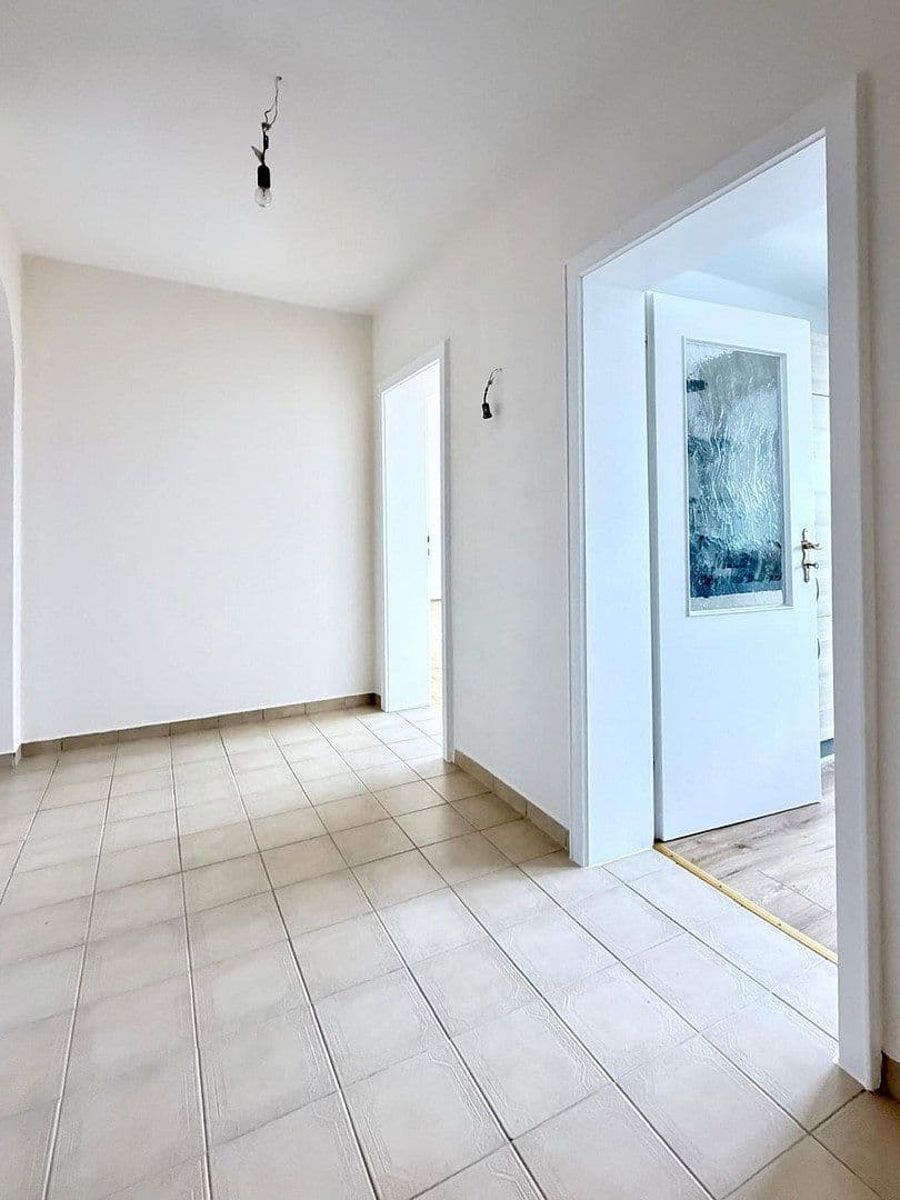 Prenájom bytu 3-izbový 86 m², Dompfaffstraße 136, Erlangen, Bavorsko Prenájom bytu 3-izbový 86 m², Dompfaffstraße 136, Erlangen, Bavorsko