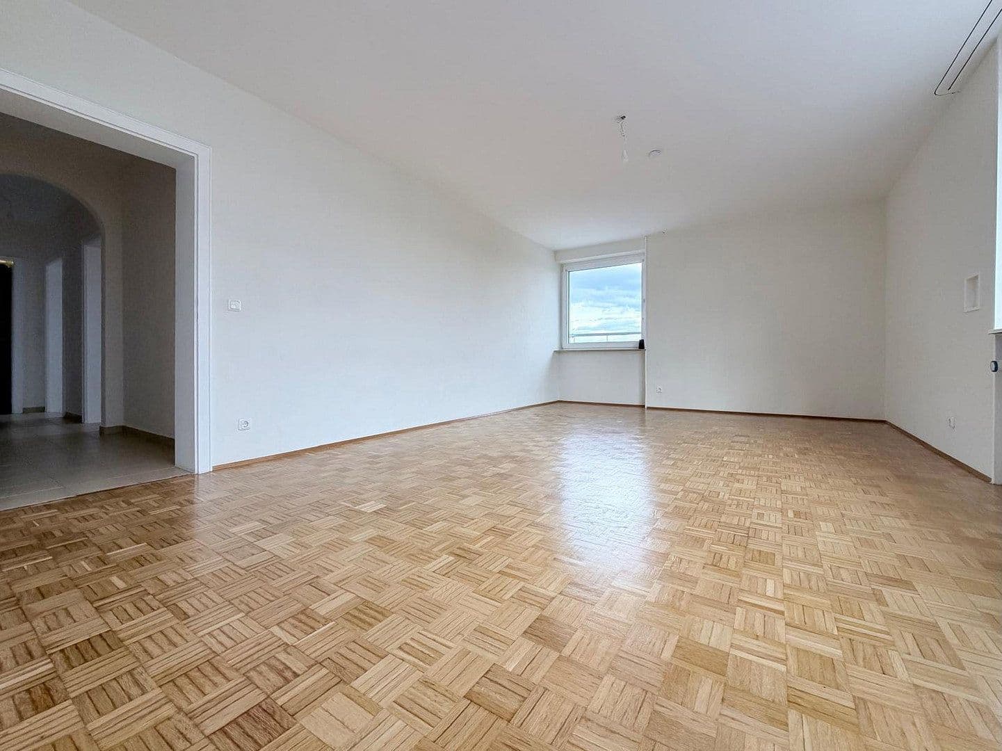 Prenájom bytu 3-izbový 86 m², Dompfaffstraße 136, Erlangen, Bavorsko Prenájom bytu 3-izbový 86 m², Dompfaffstraße 136, Erlangen, Bavorsko