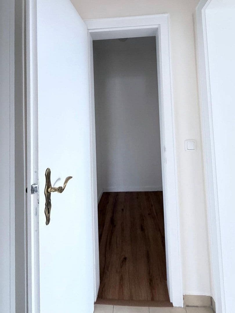 Prenájom bytu 3-izbový 86 m², Dompfaffstraße 136, Erlangen, Bavorsko Prenájom bytu 3-izbový 86 m², Dompfaffstraße 136, Erlangen, Bavorsko