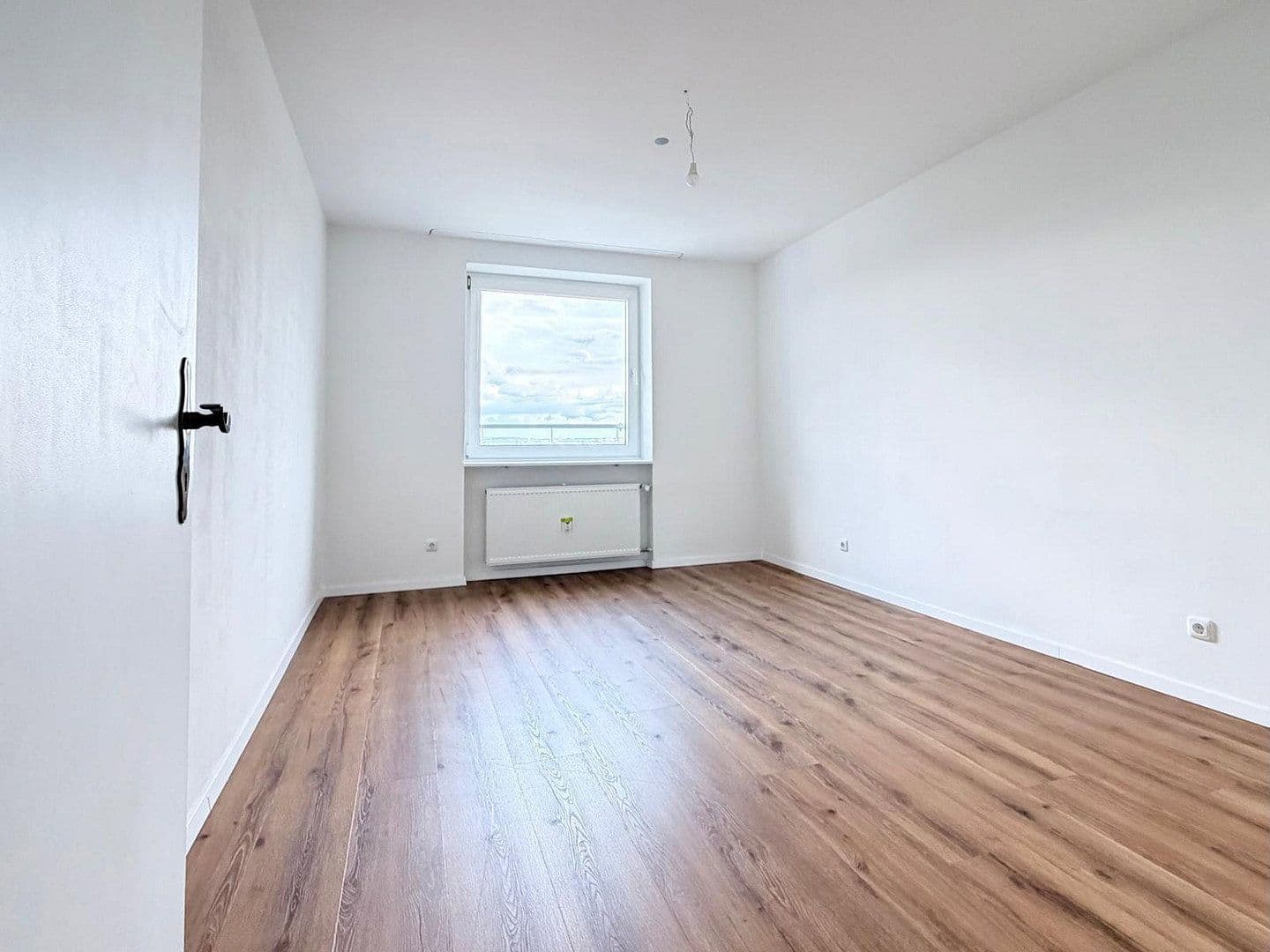 Prenájom bytu 3-izbový 86 m², Dompfaffstraße 136, Erlangen, Bavorsko Prenájom bytu 3-izbový 86 m², Dompfaffstraße 136, Erlangen, Bavorsko