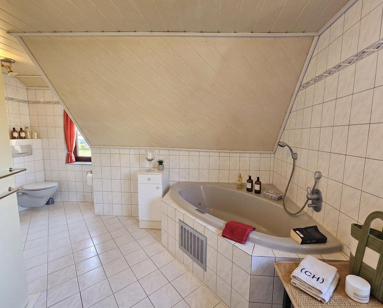 Predaj domu 121 m², pozemok 819 m², Achim, Dolné Sasko Predaj domu 121 m², pozemok 819 m², Achim, Dolné Sasko